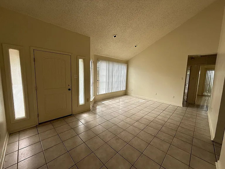 8713 Gsri Ave — Photo 7
