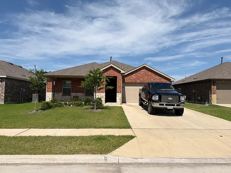 217 Red Stream Way — Photo 1