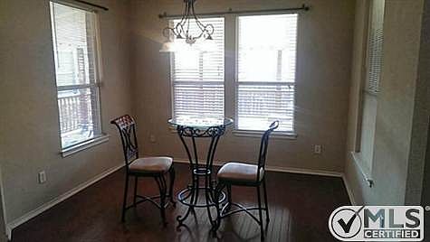 5th image of 4537 Woodbluff Dr