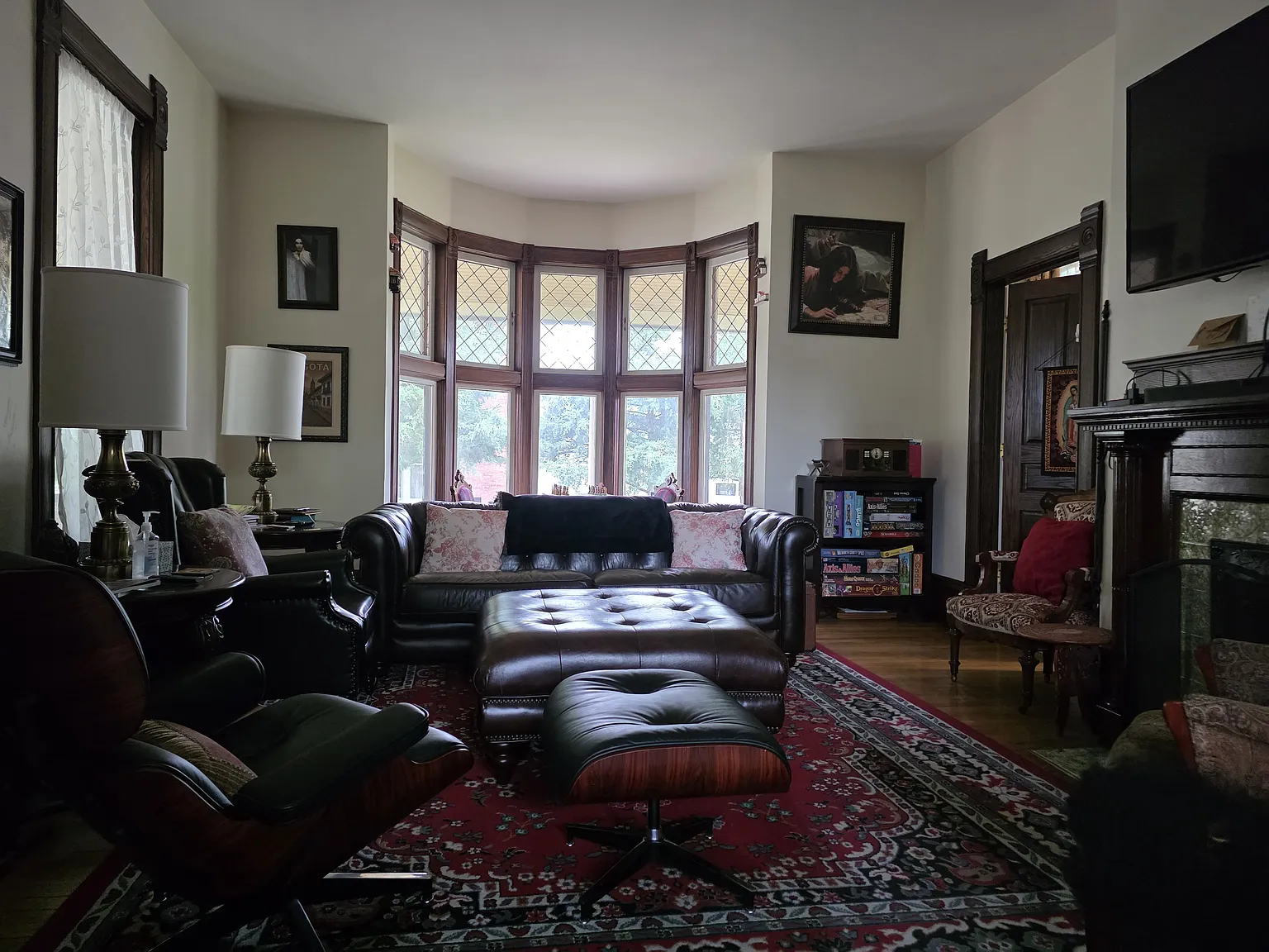 5 bed, 3830 sqft, $3,175 — Photo 4