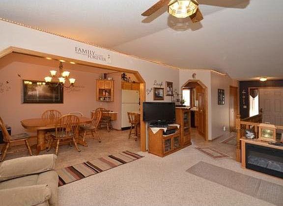 5th image of 10963 Brittany Drive N