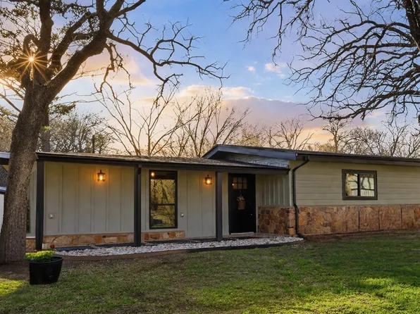 1006 Newell Dr, Hudson Oaks, TX 76087