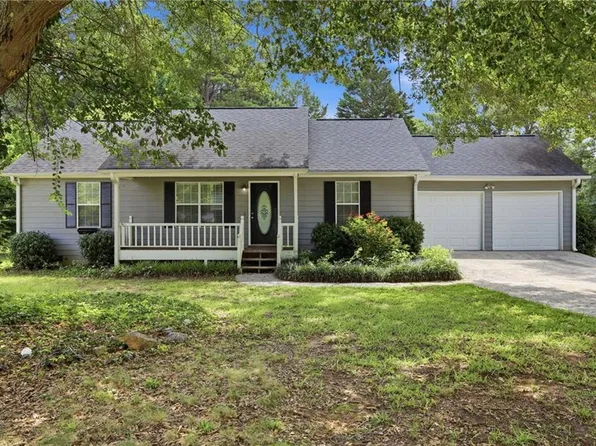 178 Peach Forest Pl, Douglasville, GA 30134