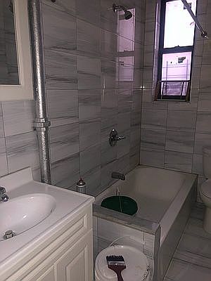 3rd image of 625 E 21st St #25