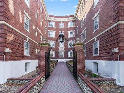 35 Lee St APT 16, Cambridge, MA, 02139