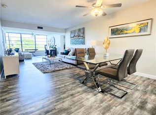 1516 Whitehall Dr APT 403, Davie, FL 33324