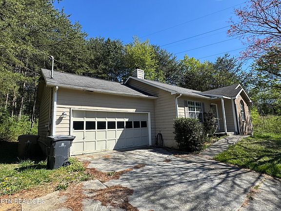 5th image of 2222 Woods Smith Rd