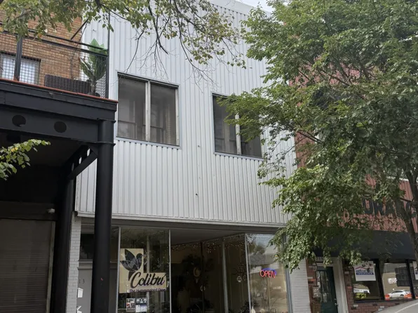 213 N Chicago St, Joliet, IL 60432