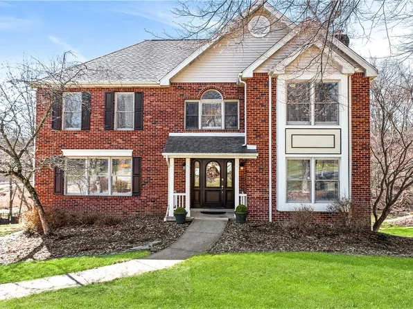214 Elmhurst Cir, Cranberry Township, PA 16066