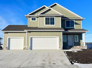 4826 11th St W, West Fargo, ND 58078