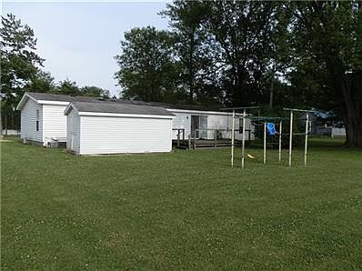 2nd image of 144 S Center Dr