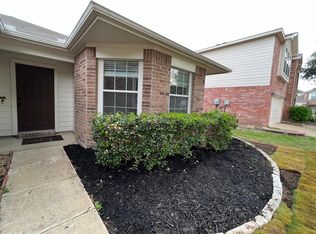 9112 Goldenview Dr, Fort Worth, TX 76244