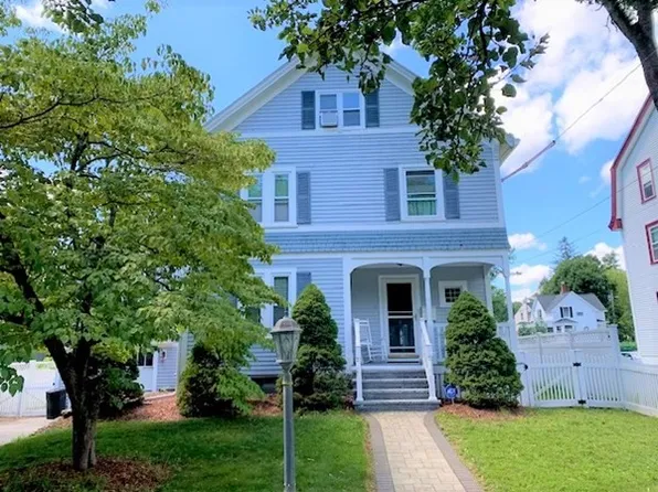 4 Maple Ave, Andover, MA 01810