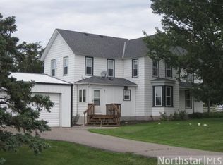 15726 W 250th St, Belle Plaine, MN 56011