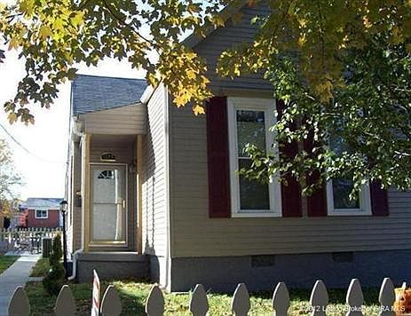 5th image of 1323 Beechwood Ave