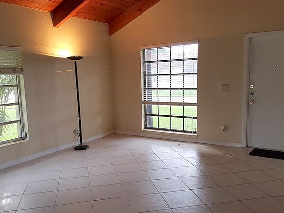 3rd image of 3646 E Bell Dr