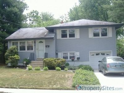 28 Trinity Pl, Barrington, NJ, 08007