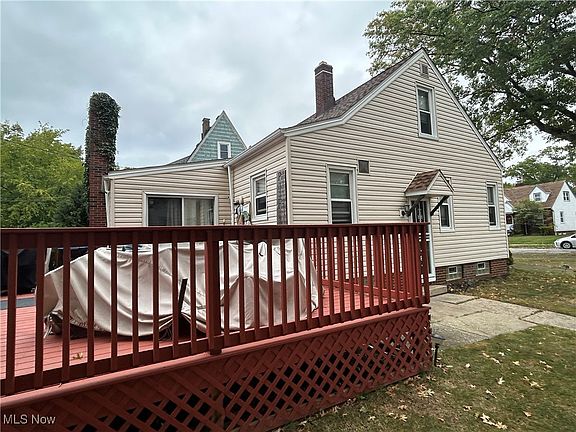 2nd image of 780 E 232nd St