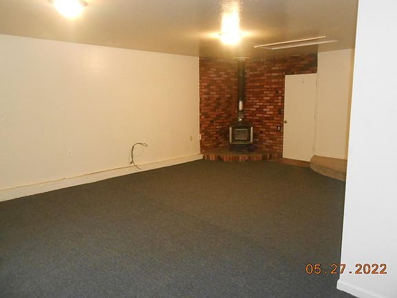 3rd image of 1325 Stanford Dr