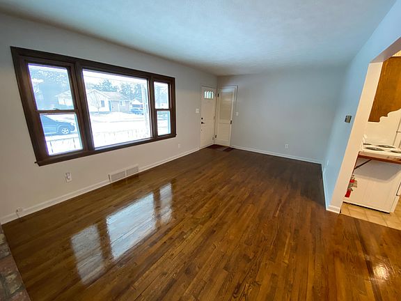 5th image of 2257 11th St
