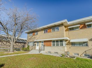 24 E Judith Ann Dr, Mount Prospect, IL 60056