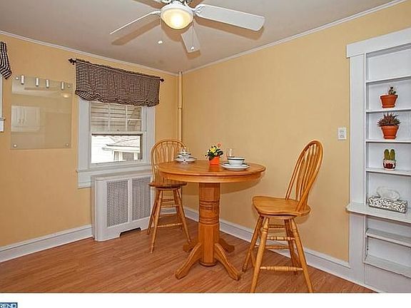 4th image of 1124 Walnut St