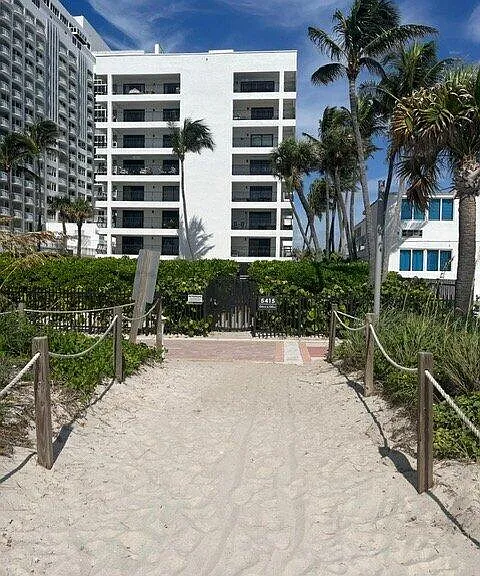 5415 Collins Ave #202A — Photo 2