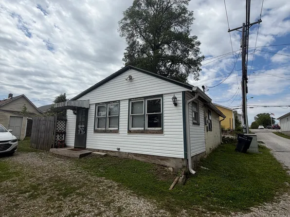 48-50 1/2 E Main St, Mooresville, IN 46158
