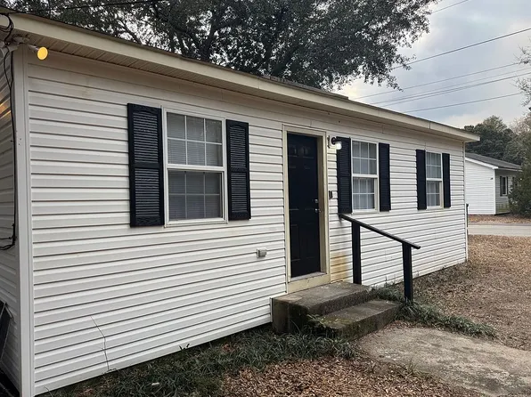 49 Carel Dr, Barnwell, SC 29812