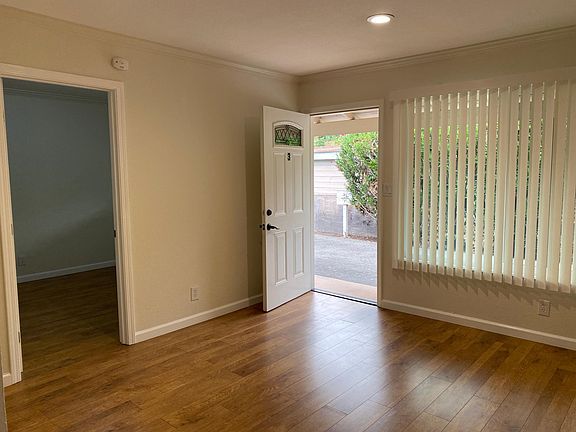 3rd image of 395 S Buena Vista Ave APT 3