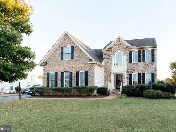 4327 Fox Trotter Dr, Richmond, VA 23223