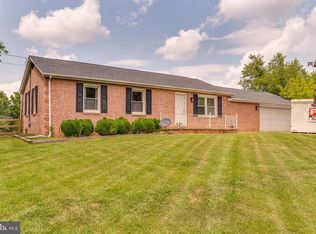 639 Harry Shirley Rd, Kearneysville, WV 25430