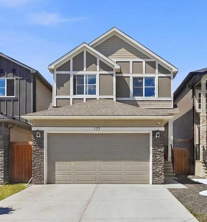 1st image of 107 Savanna Way NE