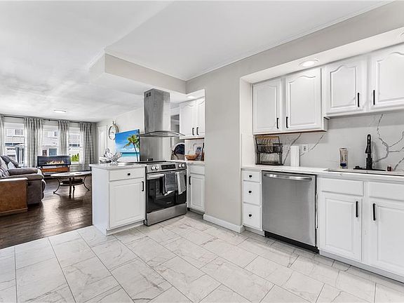 5th image of 9 Lookout Ave