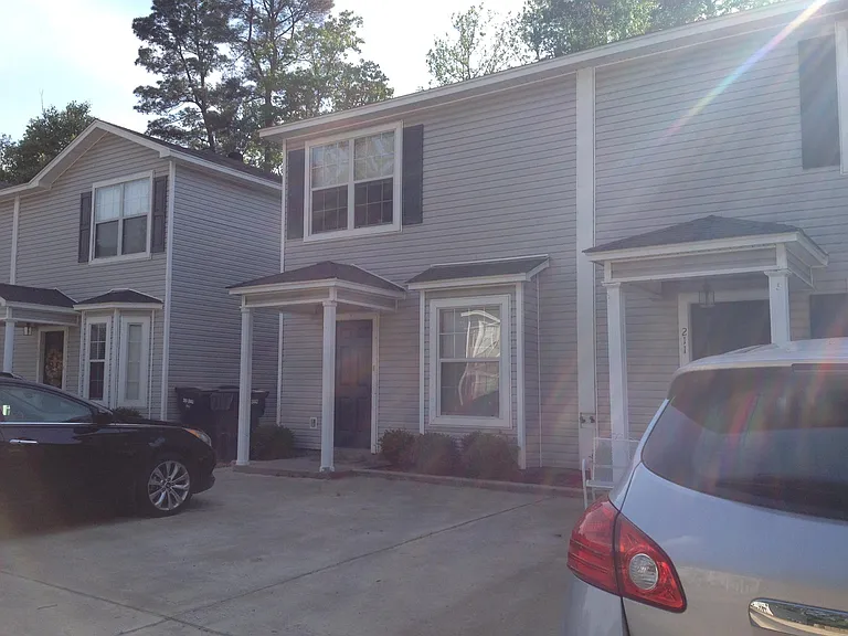 1102 Flanagan Rd #1 — Photo 2