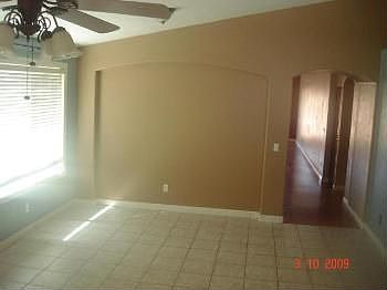 5th image of 758 W Orange Dr