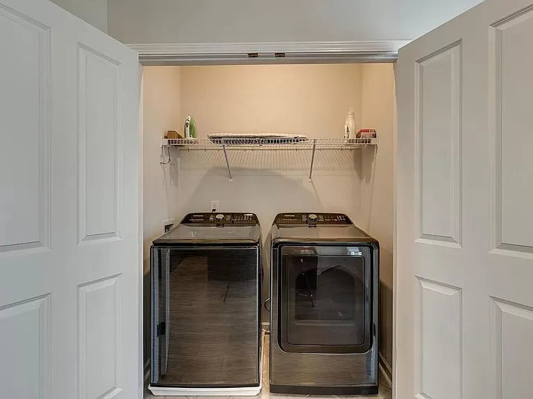 204 Kinsale Dr — Photo 6