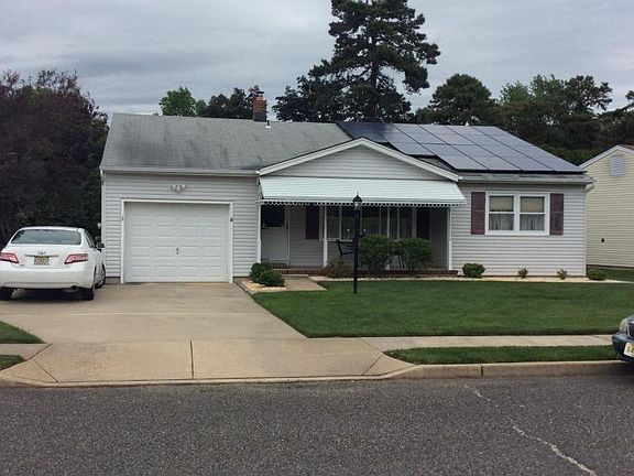 3rd image of 272 Westbrook Dr