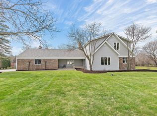 25644 N Arrowhead Dr, Mundelein, IL