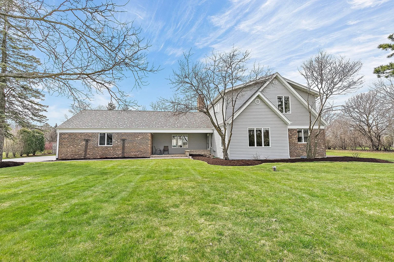 25644 N Arrowhead Dr photo 1