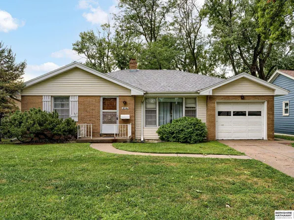 2314 S 49th Ave, Omaha, NE 68106