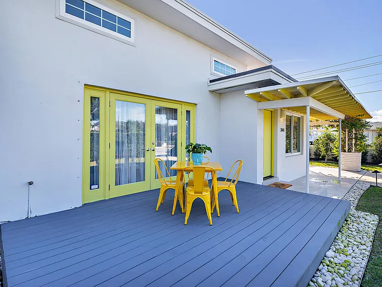 374 Maddock St — Photo 27