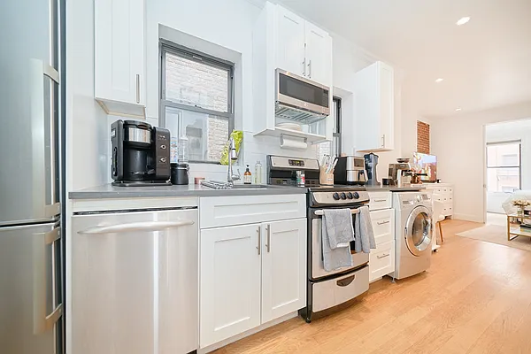 Rented by Living New York | media 11