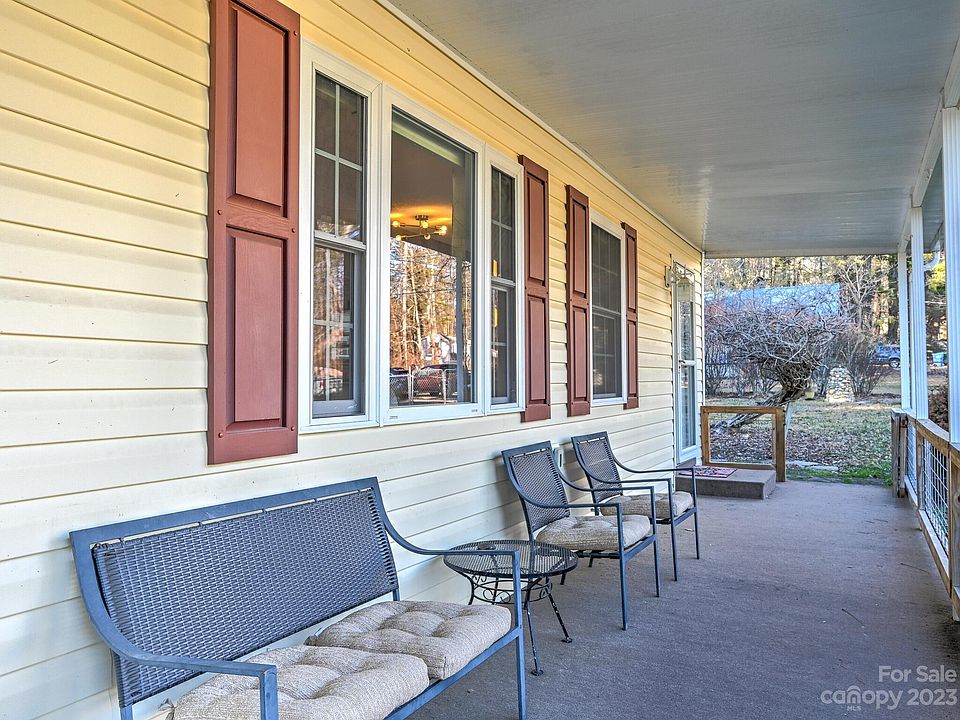 67 Poteat St, Fletcher, NC 28732 Zillow