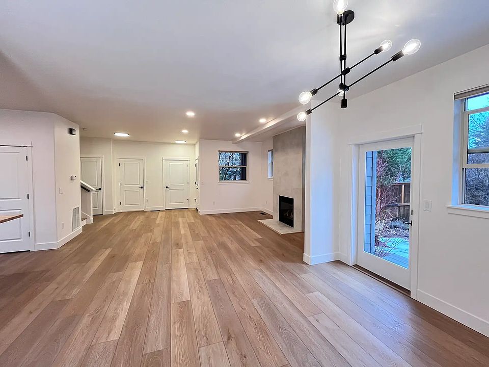 1st image of 63126 Riverstone Dr
