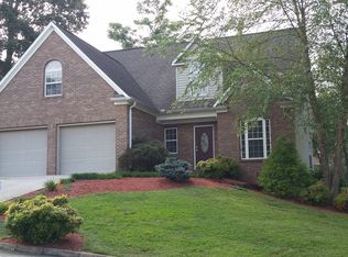 11023 Walnut Creek Ln, Knoxville, TN 37932