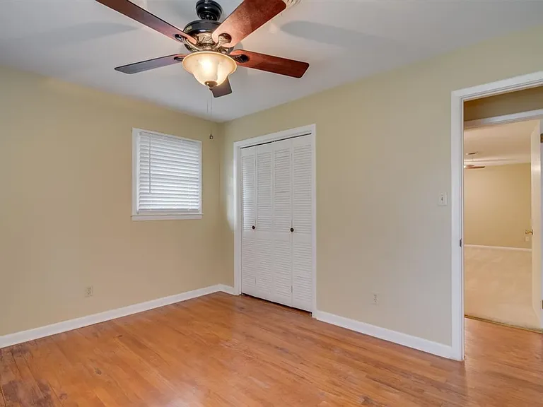 3649 Lynnwood Dr — Photo 21