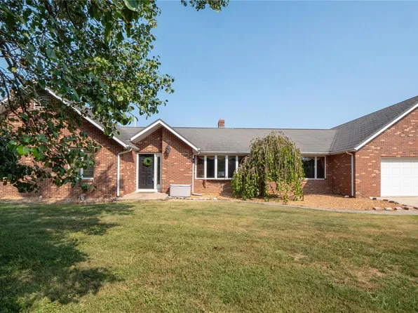 7349 Wirth Rd, Millstadt, IL 62260