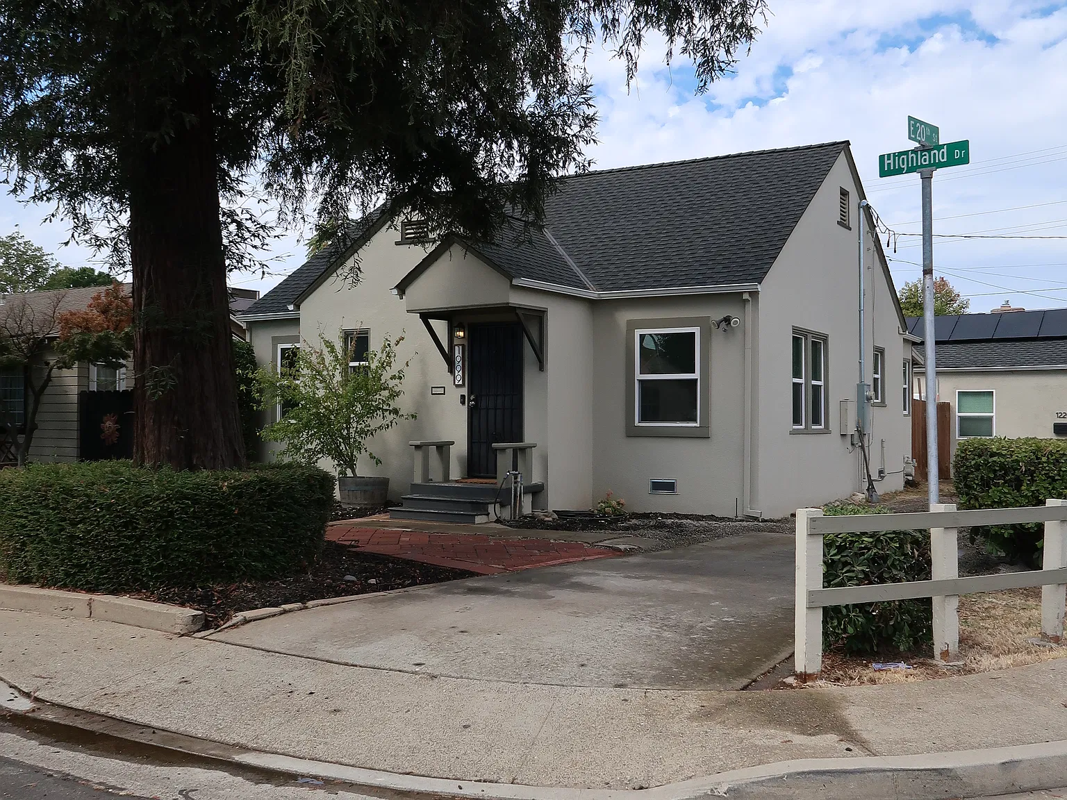 2 bed, $1,850 — Photo 1