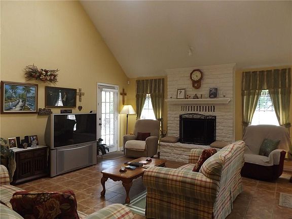 3rd image of 4904 Viejo Ct